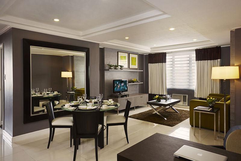 Astoria Plaza Hotel