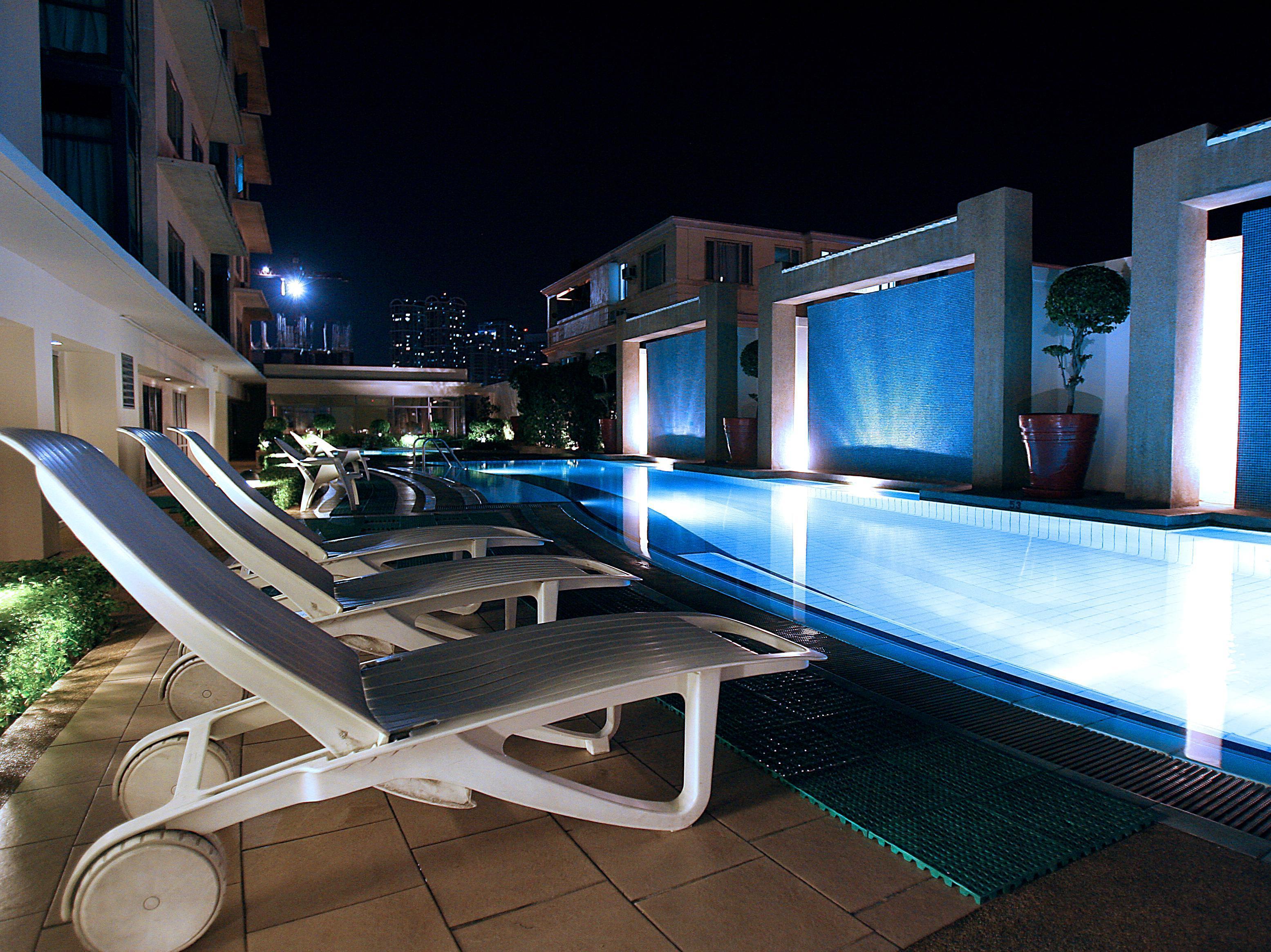 Astoria Plaza Hotel