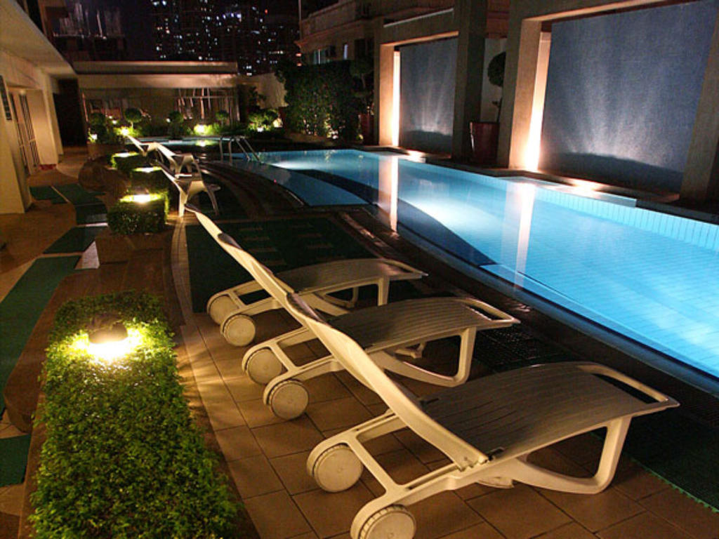 Astoria Plaza Hotel 4*